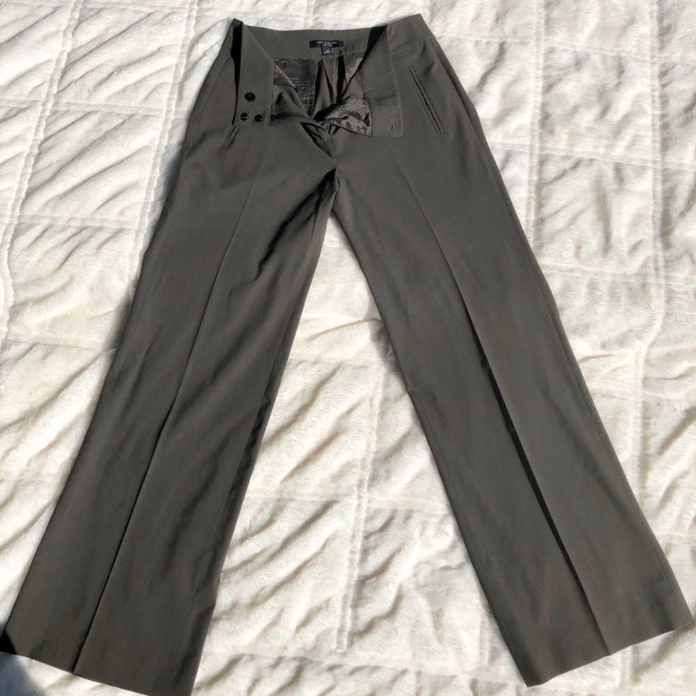 Size 4P Ann Taylor Grey Pant